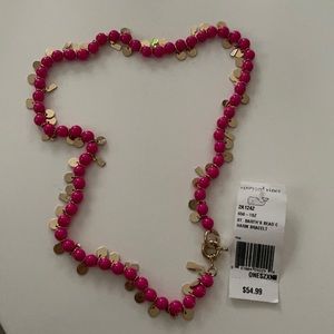 New- Vineyard Vines necklace. One Size